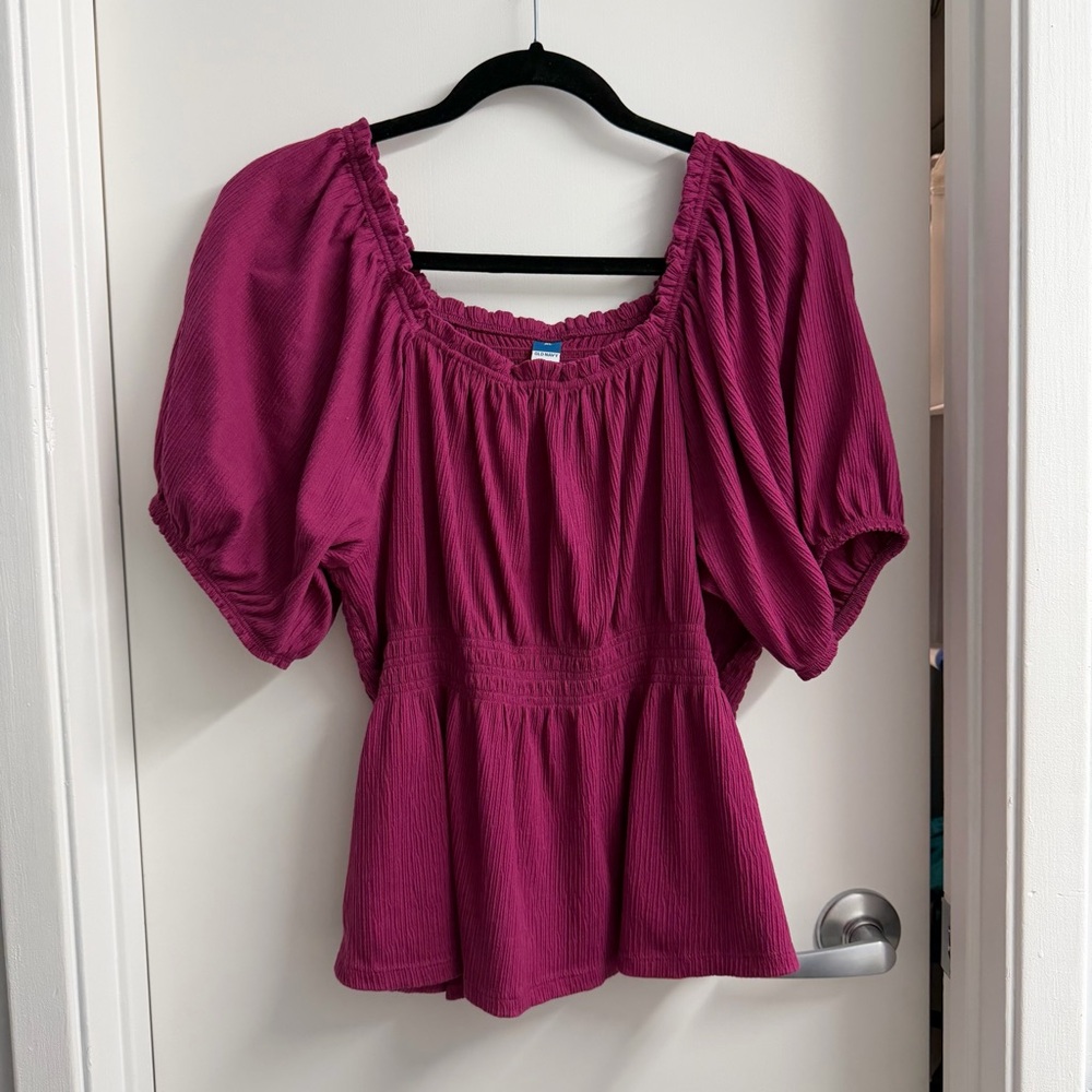 Deleting 4/30. Old Navy Magenta Fuschia Smocked Top Puff Sleeves Peplum Blouse